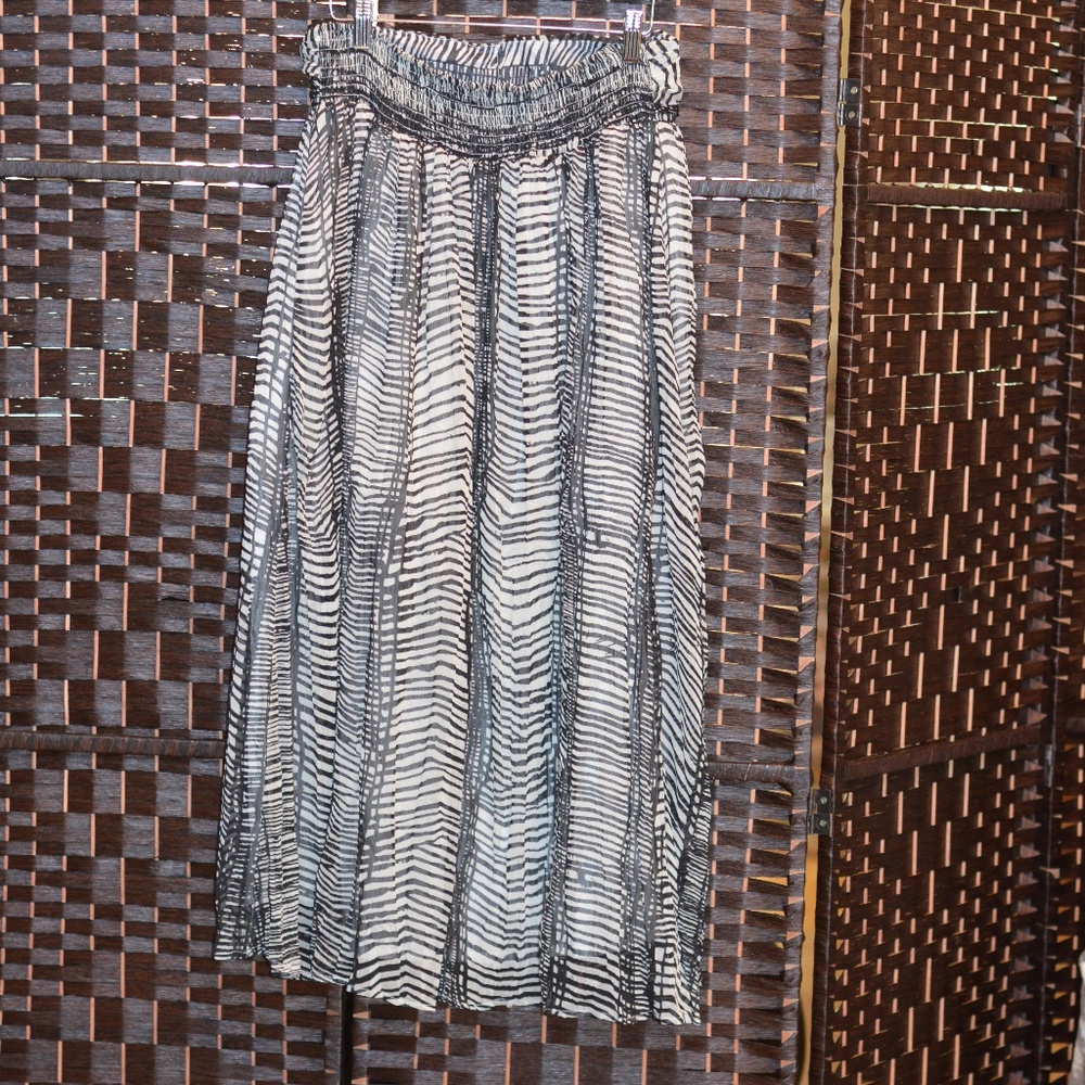 Chapter One Black White Full Skirt SZ 1X